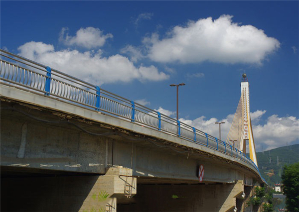 陇南304不锈钢桥梁护栏：安全、耐用与美观的完美结合